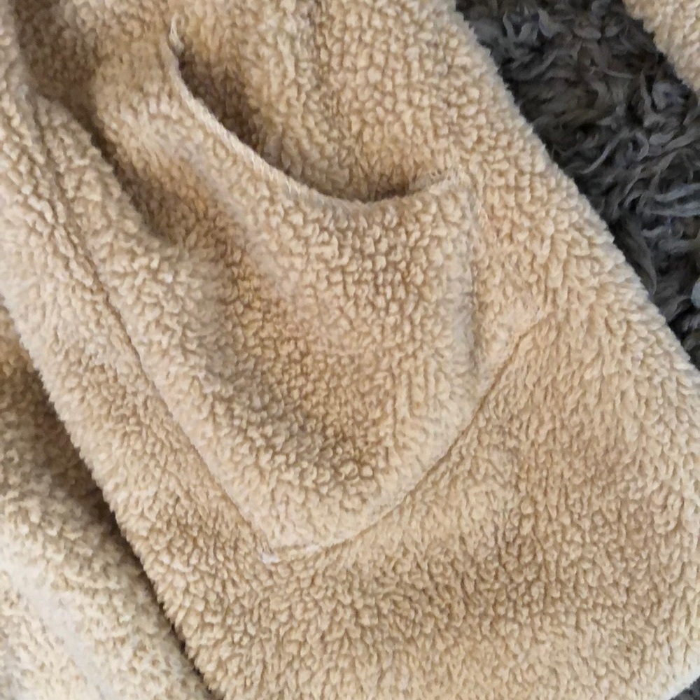 *SOFT FAUX FUR HOODIE CARDIGAN• - Picture 2 of 3